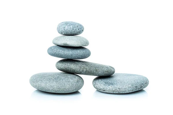 Hromaděné harmonické kameny v zen rovnováze. hromada izolovaných kamenů — Stock fotografie