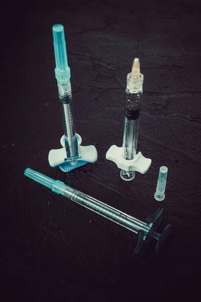 Een Set Verschillende Spuiten Gebrek Gezichtscosmetica Injecteren — Stockfoto