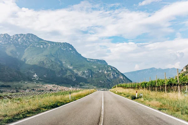 Scenic Road Mountains Picturesque View Car Window — Stock Photo, Image