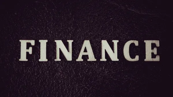 金融の概念 黒を背景にした金融語 — ストック写真