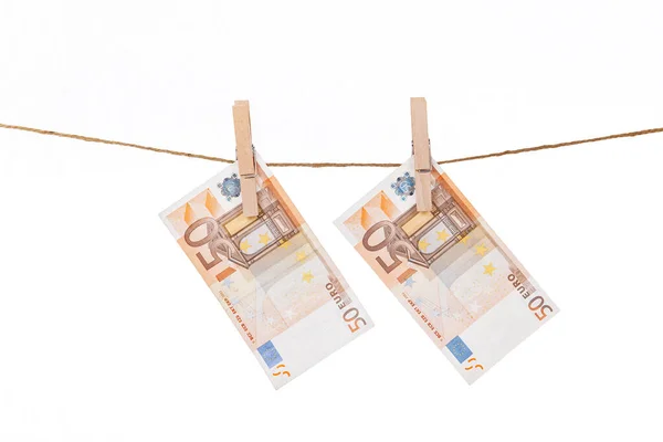 Eurobankovky Připevněné Dřevěnými Kolíky Provaze Bílém Pozadí — Stock fotografie