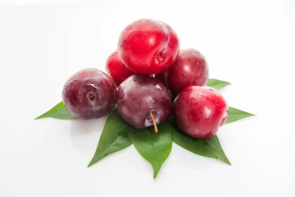 Plums Plum Leaves Isolated White Background — Stock Photo, Image