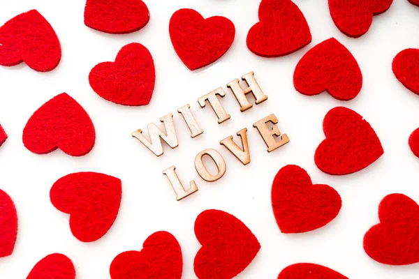 Sevgiyle Yazılmış Harfler Kırmızı Kalp Aşk Sözcüğü Kusursuz Desen — Stok fotoğraf