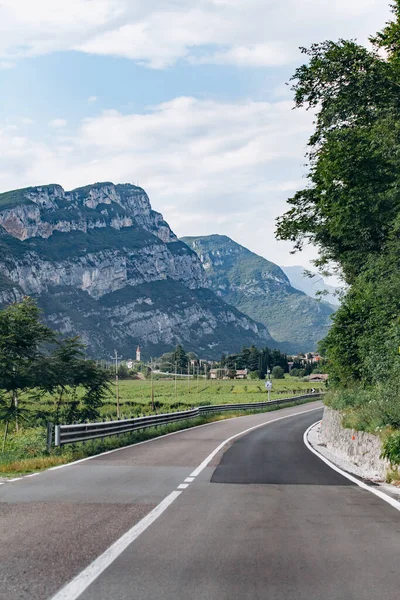 Bella Summer Mountain Road Strada Estiva Montagna — Foto Stock
