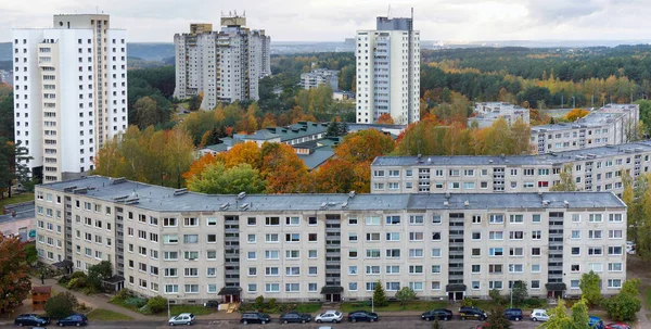 Спальные общежития старой части города — стоковое фото