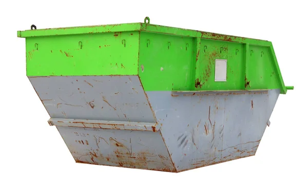 Χάλυβα χρησιμοποιείται πράσινο σκουριασμένα δοχείο για τα απόβλητα κατασκευών. — Φωτογραφία Αρχείου