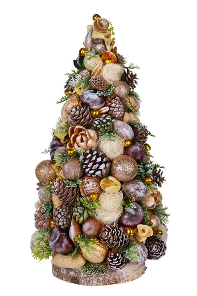 Christmas homemade fir tree in rustic style made  pine cones,  n — Stock Photo, Image