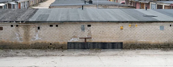 Toits Ruberoïdes Murs Briques Blanches Une Grande Coopérative Garage Dans — Photo