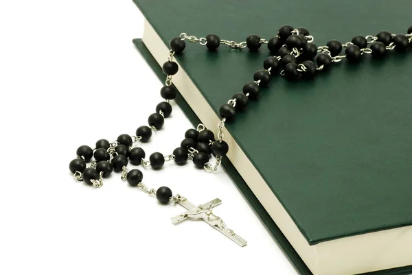 Rosary with bible isolated — Stock Photo, Image