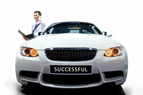 Young man by car — Stock Photo, Image