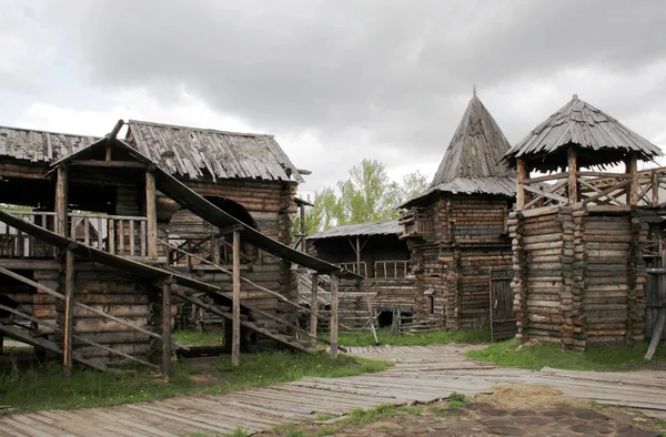 Staré domy Vikingské epochy a starověkého kmene — Stock fotografie