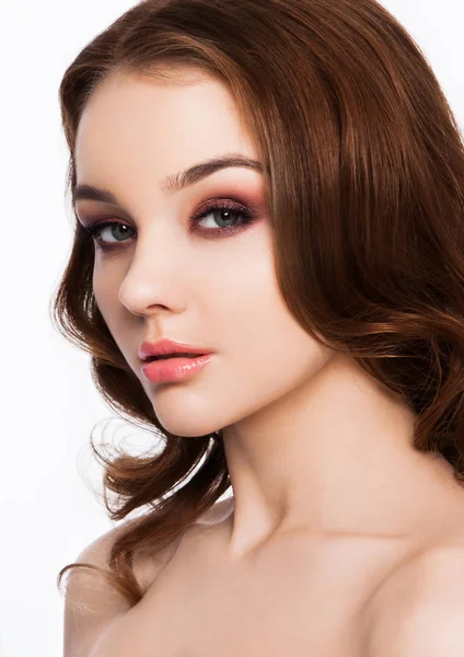 Beauté yeux rouges lèvres roses maquillage mannequin — Photo