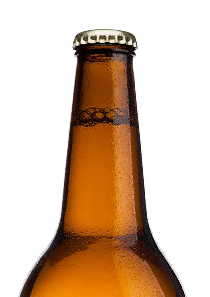 Botella de cerveza de vidrio marrón con tapa amarilla aislada — Foto de Stock