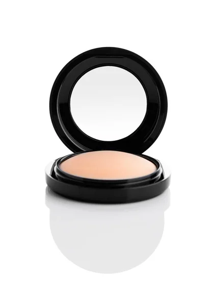 Pó de maquiagem cosmética em caixa de plástico redonda preta — Fotografia de Stock