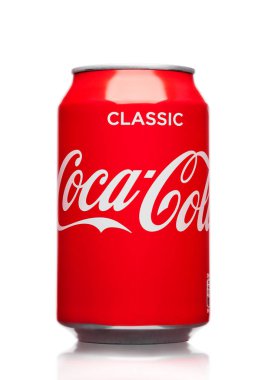 Londra, İngiltere - 21 Mart 2017: A beyaz Coca Cola İçecek olabilir. İçki üretilen ve Coca-Cola Company tarafından üretilen.