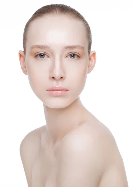 Belle femme fille maquillage naturel spa soins de la peau — Photo