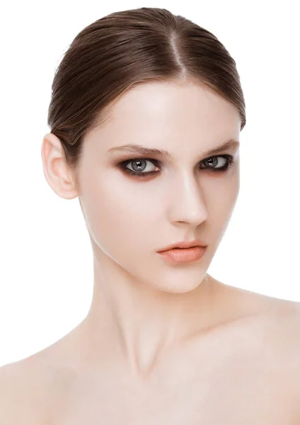 Beauty fashion model with smokey eyes makeup — Stock Photo, Image