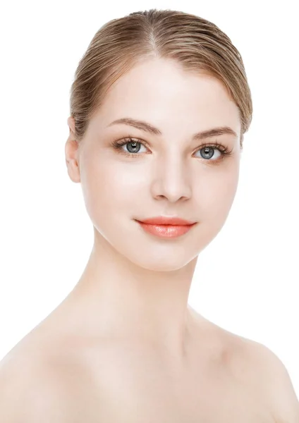 Beauty fashion model with natural makeup skin care — Stock Photo, Image