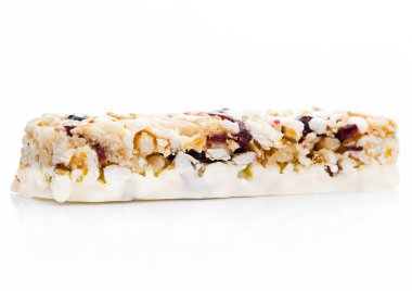 Patlamış mısır protein tahıl enerji bar ile kızılcık