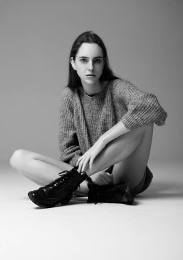 Modeli öğe, dikey, genç güzel manken