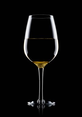 Yansıma siyah ile beyaz şarap