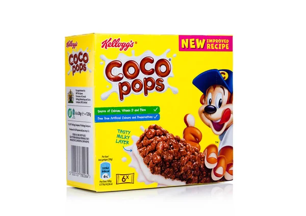 LONDRES, Reino Unido - 17 de noviembre de 2017: Box of Kellogg 's Coco Pops Breakfast Cereal on white, Frosties is a popular breakfast cereal made from sugar coated corn flakes . — Foto de Stock