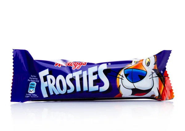 LONDON, Reino Unido - 17 de novembro de 2017: Bar of Kellogg 's Frosties Breakfast Cereal on white, Frosties é um popular cereal de café da manhã feito de flocos de milho revestidos com açúcar. . — Fotografia de Stock