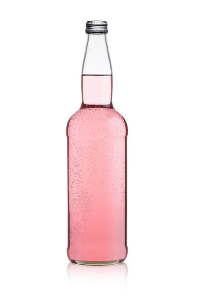 Botella de agua de limonada espumosa rosa sobre blanco — Foto de Stock