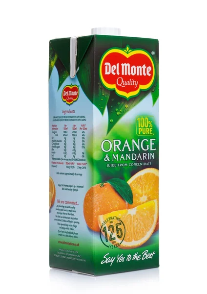 LONDRES, ROYAUME-UNI - 01 DÉCEMBRE 2017 : Pack de jus d'orange Del Monte blanc, créé en 1886 et situé à San Francisco, Californie . — Photo