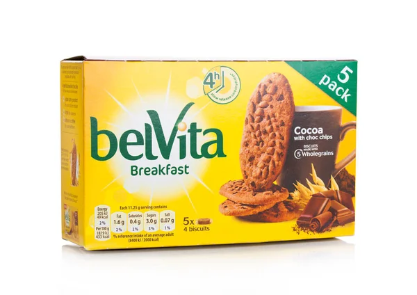 LONDRES, Reino Unido - DEZEMBRO 07, 2017: belVita Café da manhã Cacau sobre branco. biscoitos belVita são feitos com todo o egrain que fornecem quatro horas de liberação de energia sustentada . — Fotografia de Stock