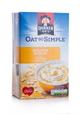 Londra, İngiltere - 15 Aralık 2017: Beyaz altın şurubu kutusunu Quaker yulaf lapası. Bu Pepsico tarafından 2001 yılından bu yana sahip olduğu.
