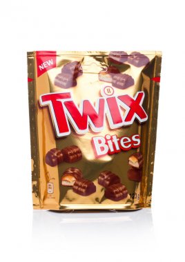 Londra, İngiltere - 02 Ocak 2018: Beyaz çikolatalı mini ısırıkları Twix Pack