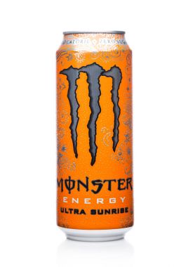 Londra, İngiltere - 02 Ocak 2018: Monster Energy Drink ultra gündoğumu beyaz bir kutu. 2002 yılında tanıtılan canavar şimdi 30'dan fazla farklı içecekler yüksek kafein içeriği vardır.