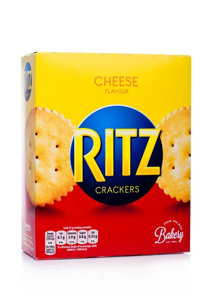 LONDON, UK - JANUARY 02, 2018: A box Ritz Crackers with cheese on white. Introduced in 1934 by Nabisco, the circular crackers are lightly salted with scalloped edges. — Stock Photo, Image