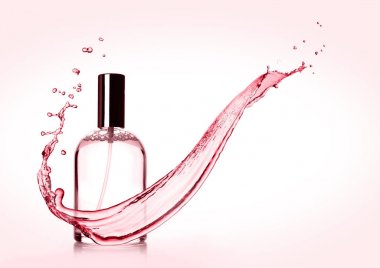 Lüks pembe sıvı parfüm şişesi sıçraması ile