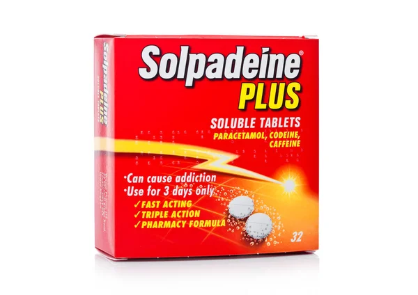 LONDON, Reino Unido - JANEIRO 10, 2018: Embalagem de Solpadeine Plus comprimidos solúveis em branco — Fotografia de Stock