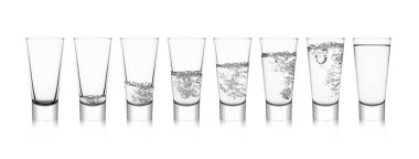 Zarif gözlük sağlıklı hala temiz su ile