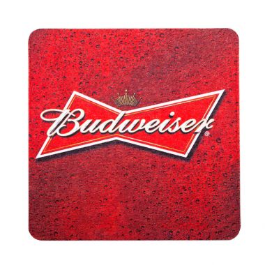 Londra, İngiltere - 04 Şubat 2018: beyaz izole Budweiser bira beermat bardak altlığı.