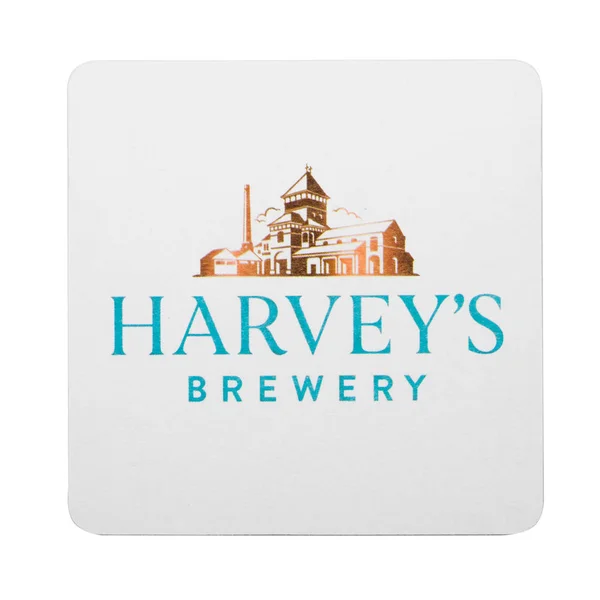 LONDRES, Reino Unido - FEVEREIRO 04, 2018: Harvey 's Brewery beermat coaster isolated on white . — Fotografia de Stock