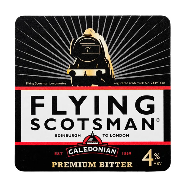 LONDRES, Reino Unido - FEVEREIRO 04, 2018: Flying Scotsman caledonian premium bitter beermat coaster isolado em branco . — Fotografia de Stock