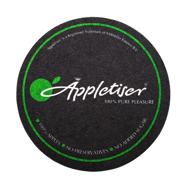 Londra, İngiltere - 04 Şubat 2018: beyaz izole Appletiser orijinal coaster. — Stok fotoğraf