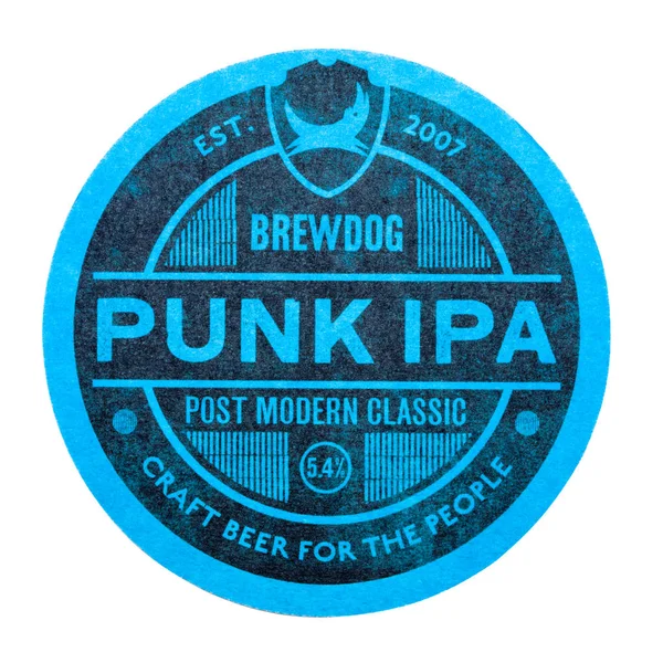 Londýn, Uk - 04 února 2018: Brewdog punk ipa craft beer originální pivní tácek dráha izolované na bílém. — Stock fotografie