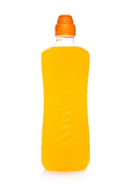 Пляшка гідроспортивного енергетичного напою на білому — стокове фото