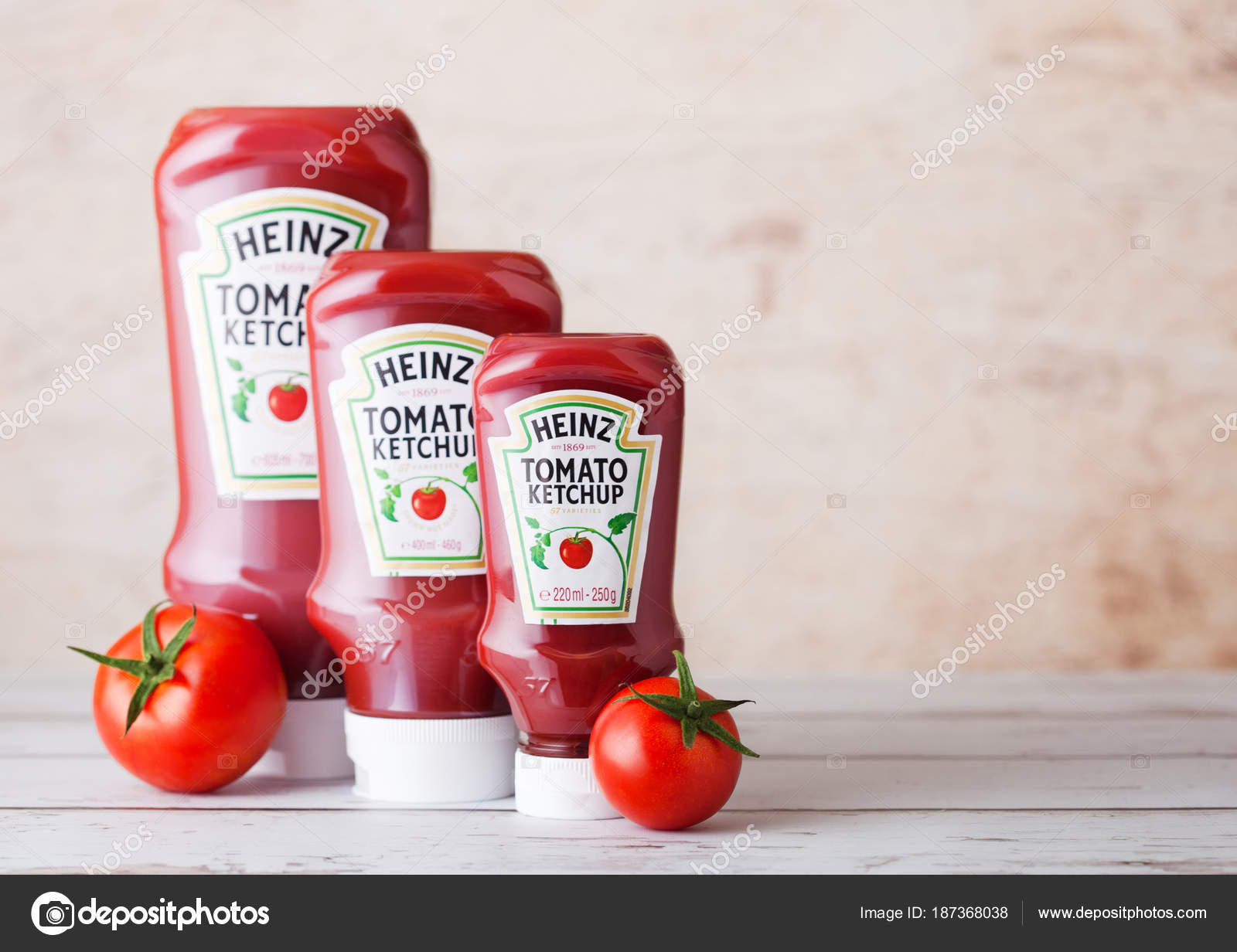 Red plastic ketchup bottle , Ketchup H. J. Heinz Company , Ketchup  transparent background PNG clipart
