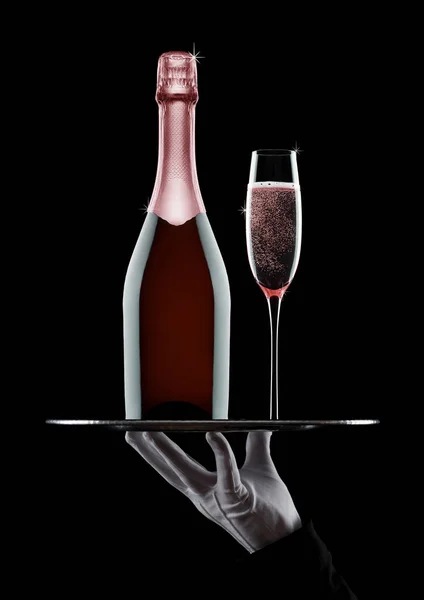 El eldiven ile tepsi şampanya bardağı ile tutar — Stok fotoğraf