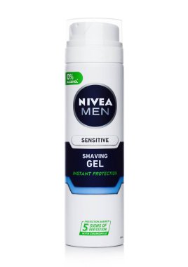 Londra, Uk - 12 Şubat 2020: Nivea Erkek Hassas Tıraş Jeli Kutusu.