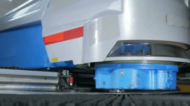 Sac için yüksek hassasiyetli Cnc delme makinesi. Hızlı hareketli parçalar ve delik alma. Damgalama parçaları.