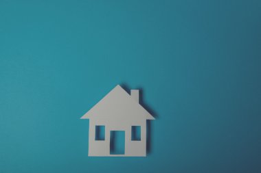 Kağıt kesme şeklinde evi
