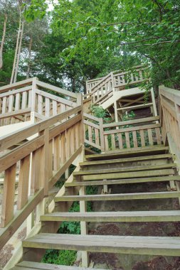 Sahilde Ahşap merdiven