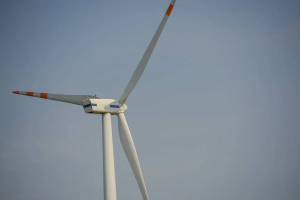 Windturbine at sunny day — Stock Photo, Image